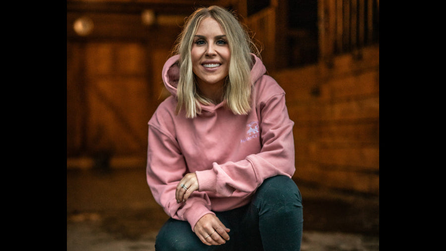 Piper hoodie pink front view